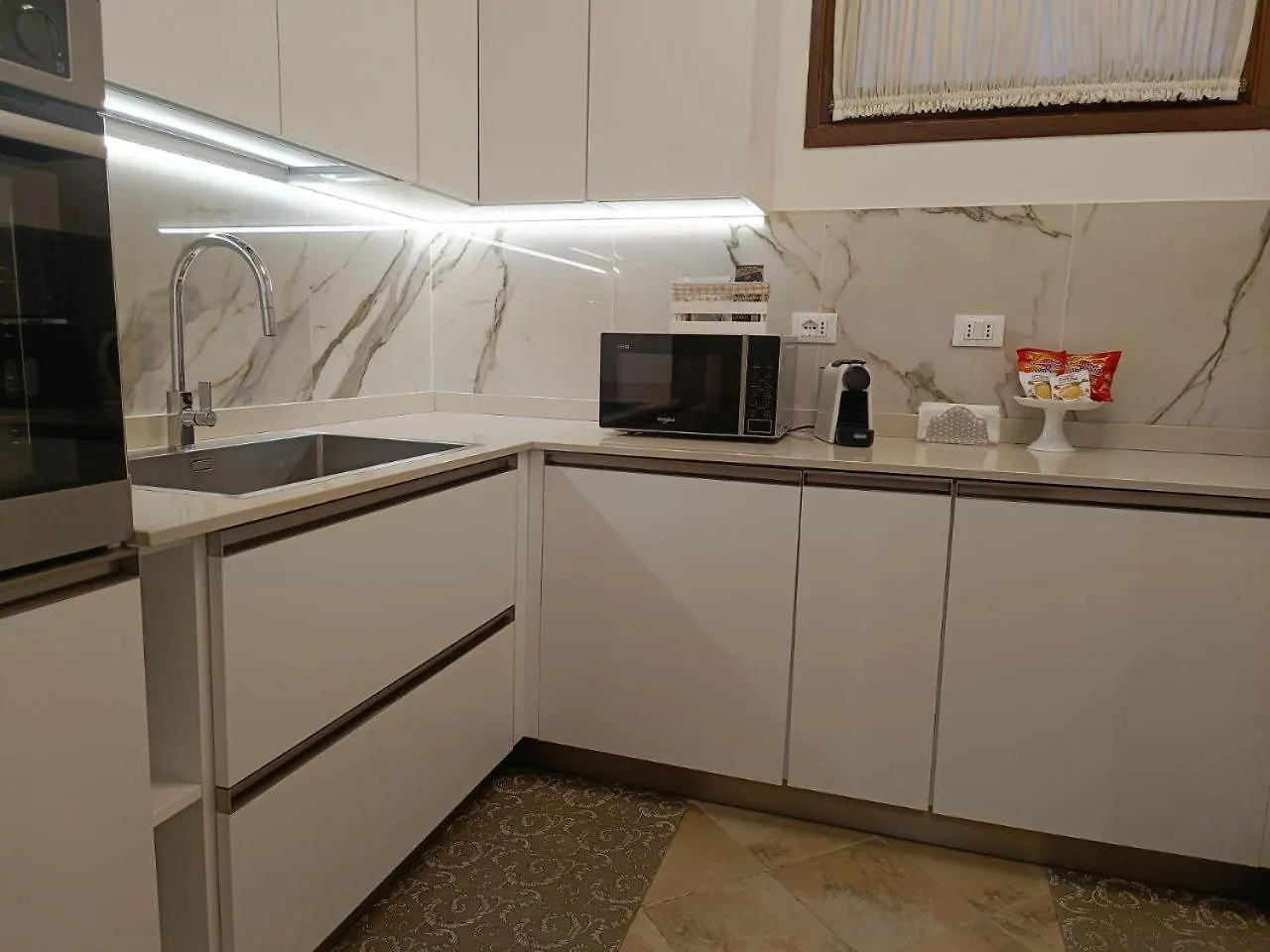 Facile Vacanze Romane Apartment